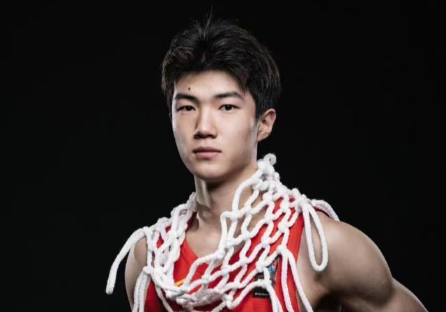 包含上海队队员状态回暖，冲刺总冠军的词条