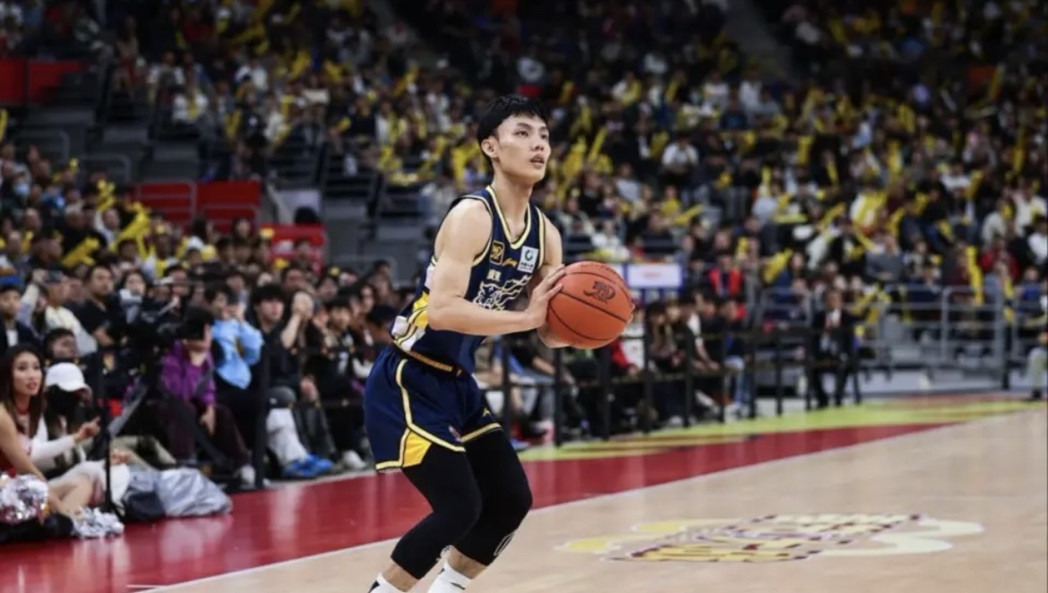 广州队全场碾压亚冠,如同剧本杀再现,救主的简单介绍 广州队全场碾压亚冠,如同剧本杀再现,救主的简单介绍