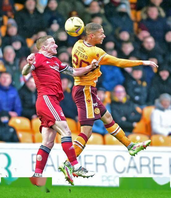 摩纳哥客场自乱阵脚,惨遭失利 摩纳哥客场自乱阵脚,惨遭失利