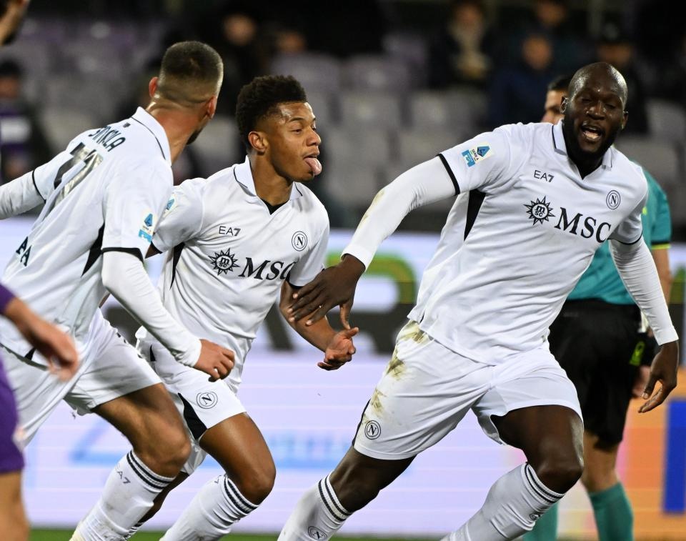 包含佛罗伦萨大获全胜,球迷热议不断!的词条 包含佛罗伦萨大获全胜,球迷热议不断!的词条