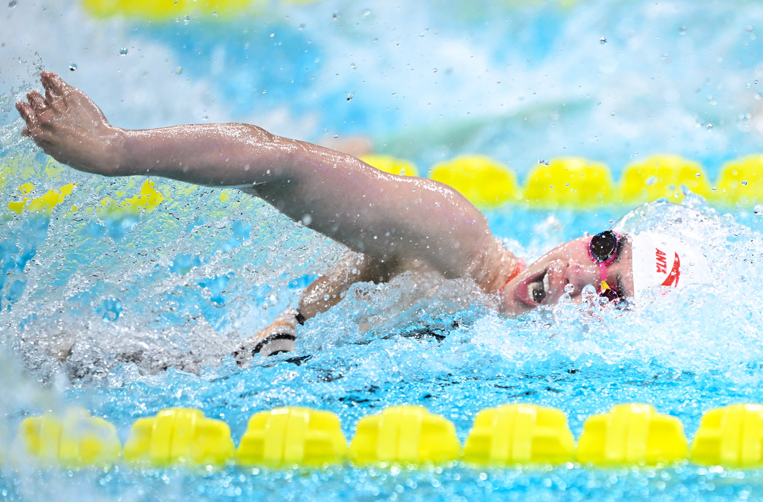 关于游泳决赛选手精彩表现,激动人心的信息 关于游泳决赛选手精彩表现,激动人心的信息