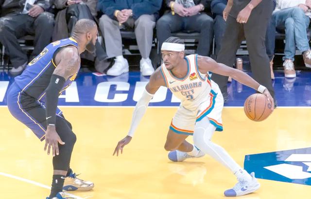 爱游戏视频-湖人客场击败雷霆,取得三连胜