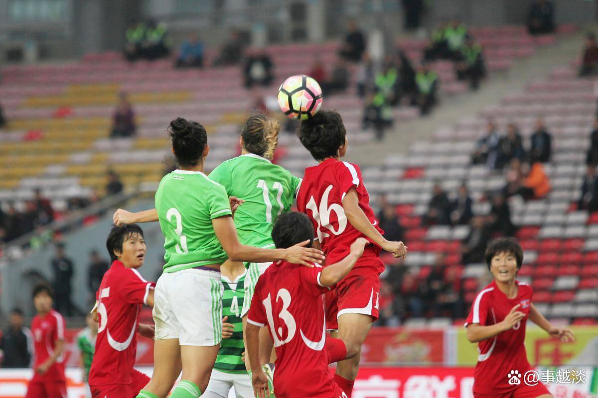 越位判罚引争议,裁判水平再度受到质疑 越位判罚引争议,裁判水平再度受到质疑