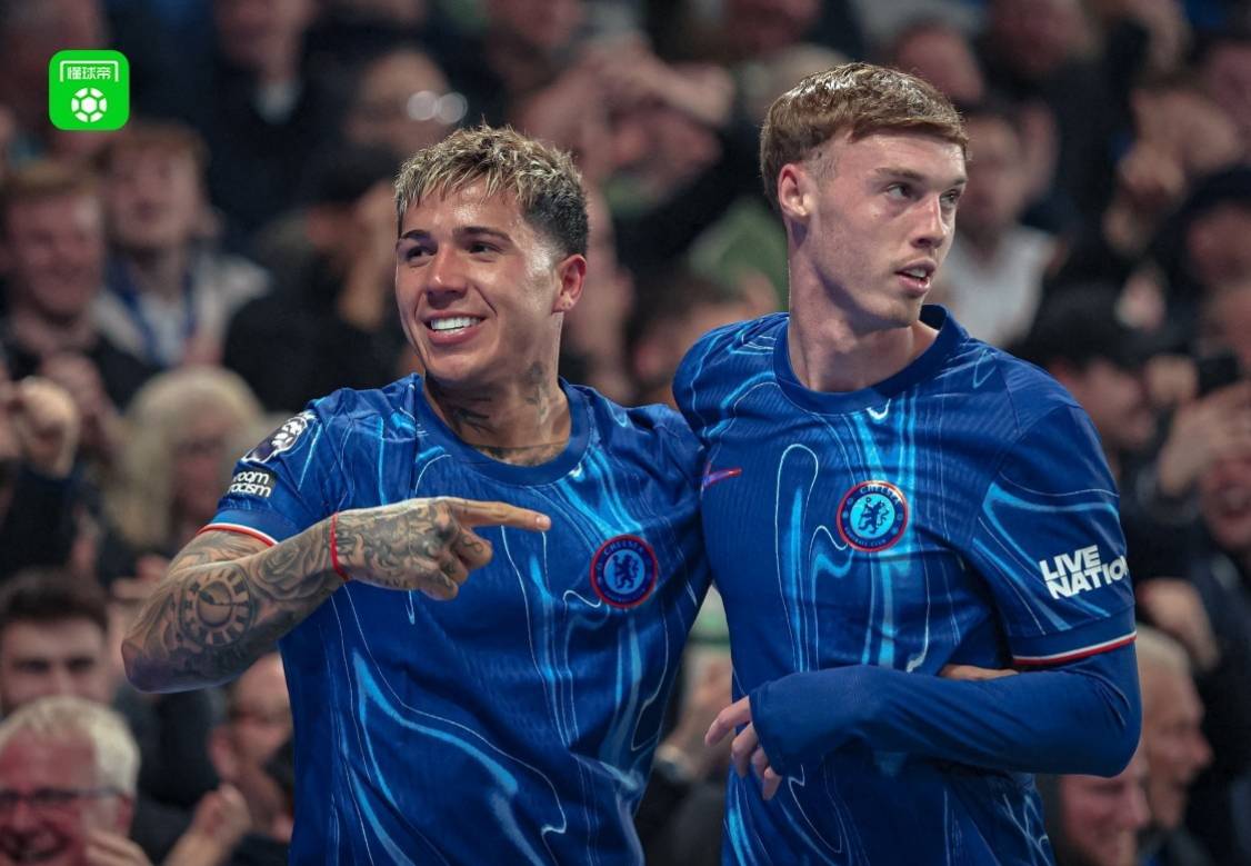 维拉客胜阿森纳,英超争夺升降级激烈 维拉客胜阿森纳,英超争夺升降级激烈