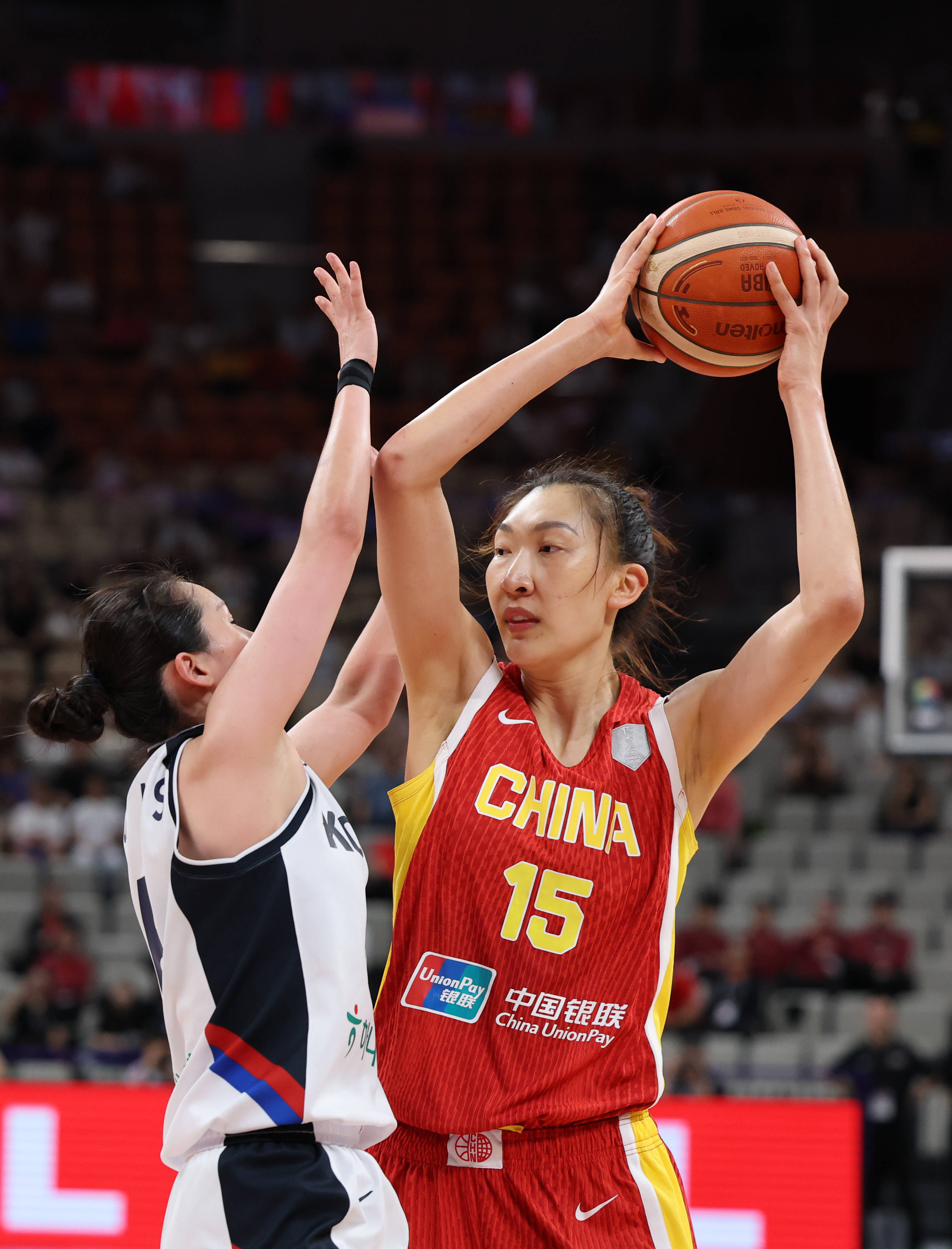 亚洲杯篮球赛揭幕,球员们展现实力 亚洲杯篮球赛揭幕,球员们展现实力