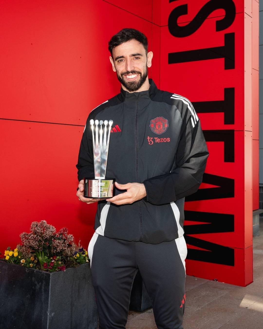 爱游戏官网-关于佛罗伦萨前锋斩获帽子戏法,成为焦点的信息