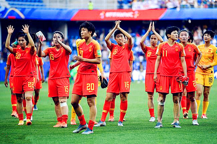 贝内文托防守失误导致败局,球队遭遇失利的简单介绍 贝内文托防守失误导致败局,球队遭遇失利的简单介绍