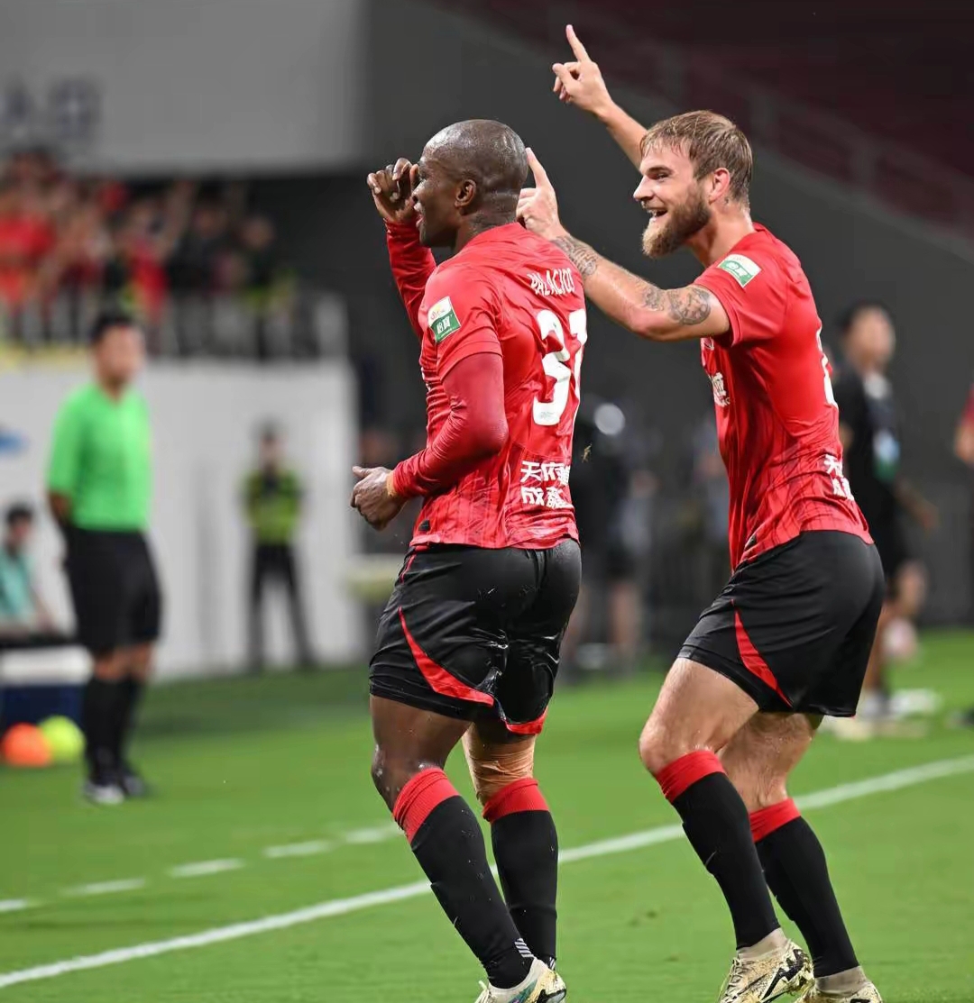 爱游戏网址-包含长春亚泰客场大胜,球队士气高涨的词条