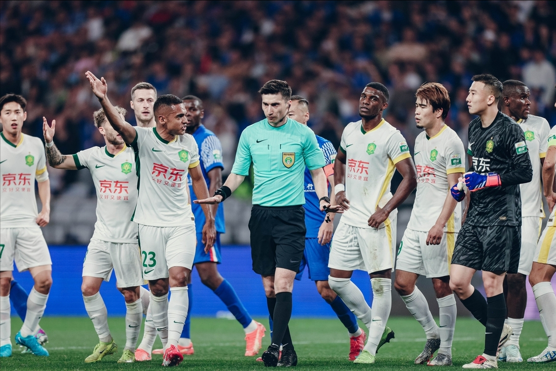 爱游戏注册-关于球场上的激情不会停歇,每一场比赛都惊心动魄!的信息