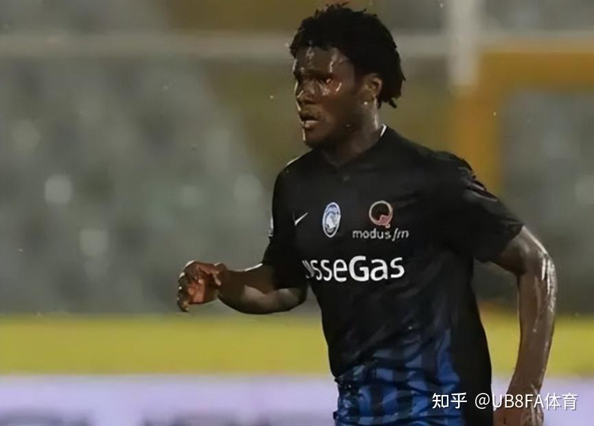 科特迪瓦边锋连续破门，引领球队积分榜首的简单介绍