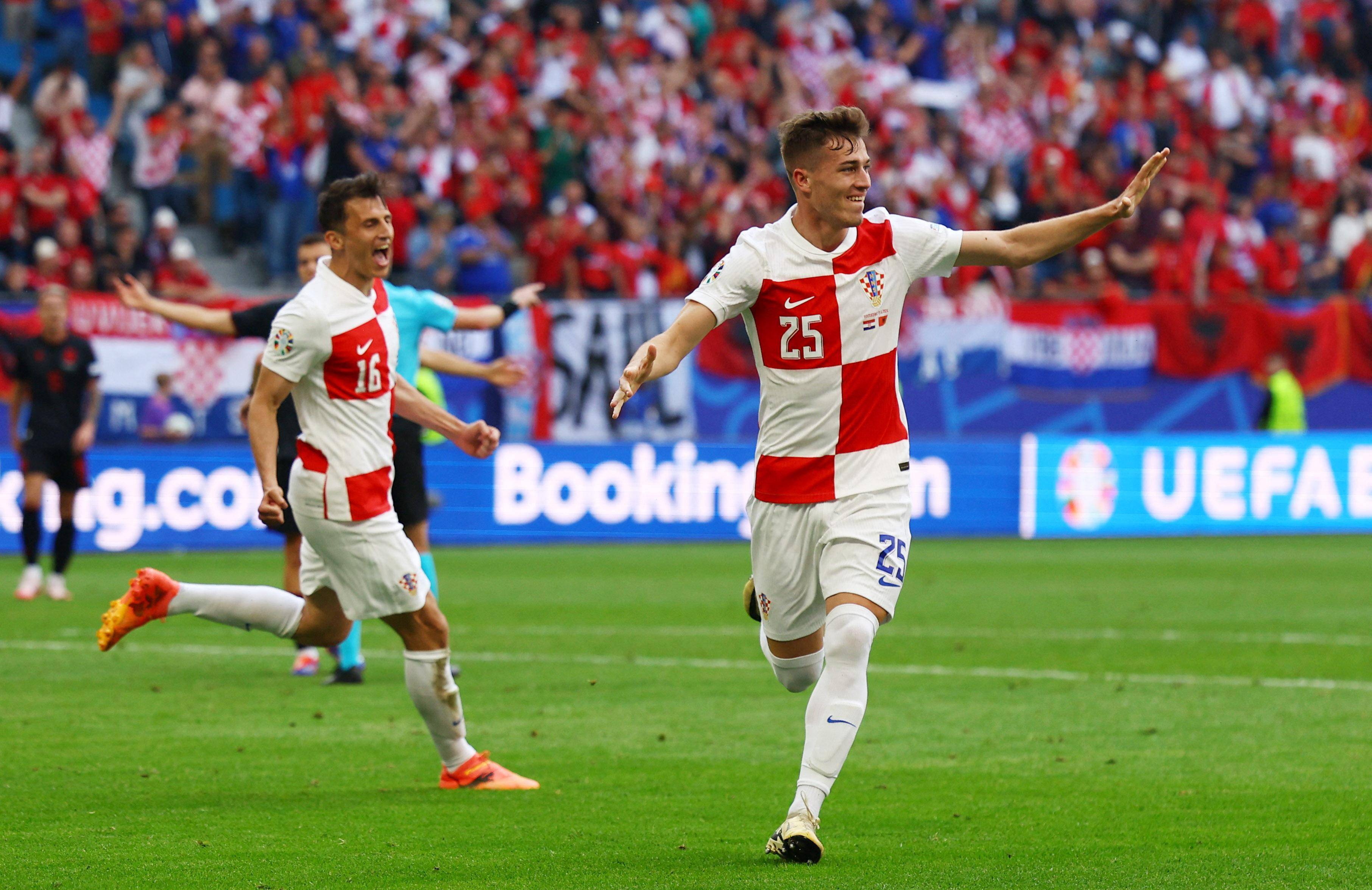 克罗地亚在欧预赛中迎来胜利 克罗地亚在欧预赛中迎来胜利