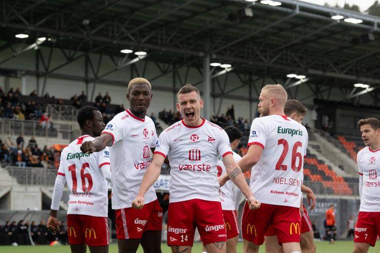 精彩绝伦!欧预赛比赛中球队完美表现的简单介绍 精彩绝伦!欧预赛比赛中球队完美表现的简单介绍