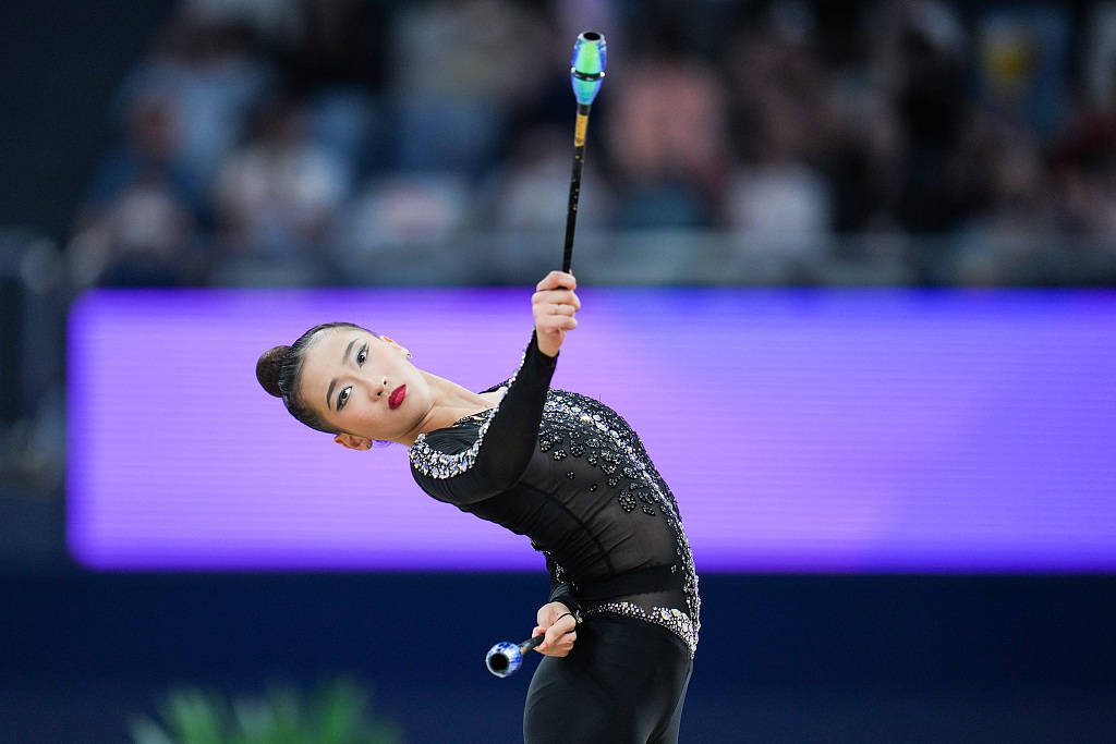 爱游戏app下载地址-体操比赛精彩绝伦，巴西选手勇夺金牌