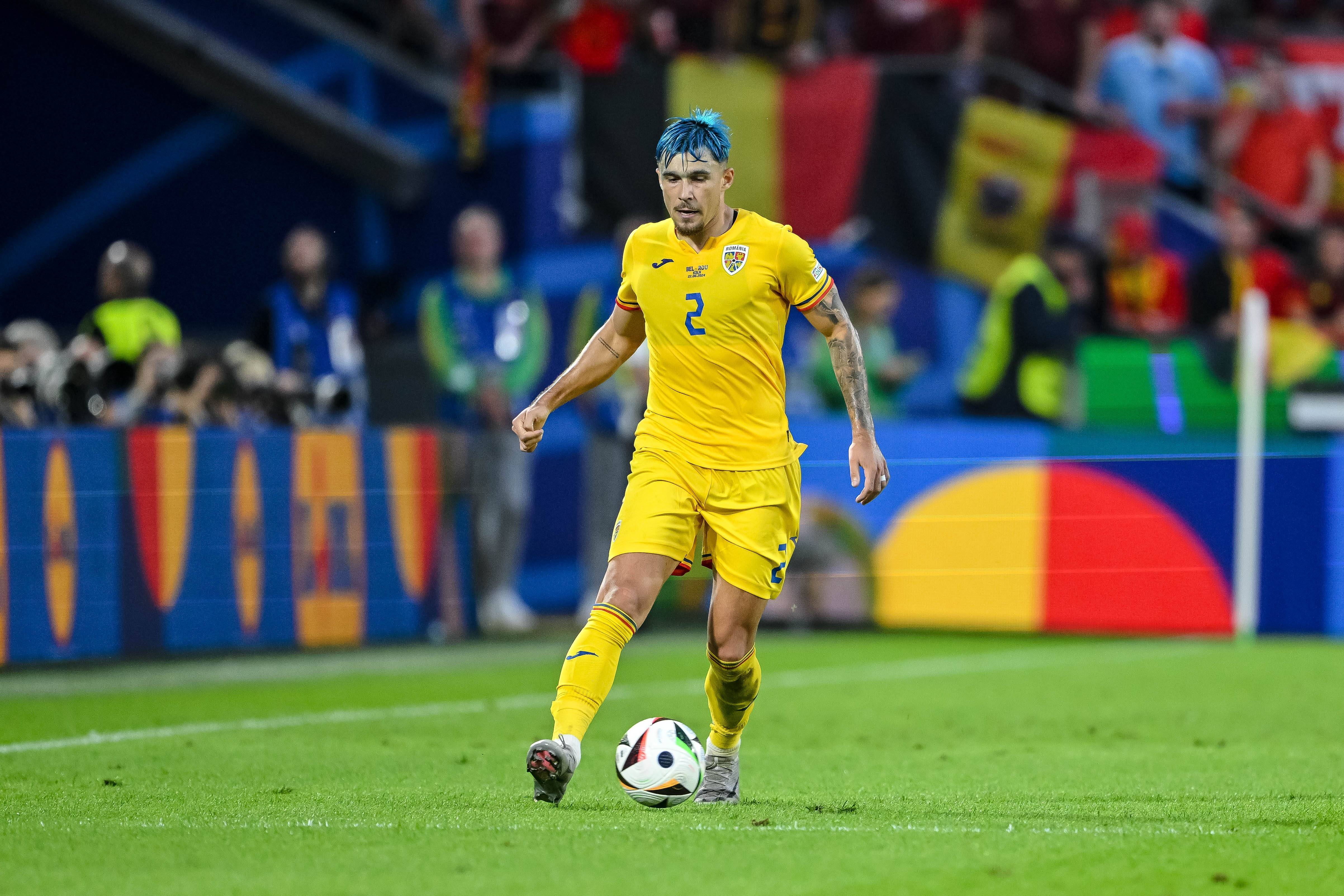 爱游戏网站入口-包含荷兰足球联赛球队迎来关键一役的词条