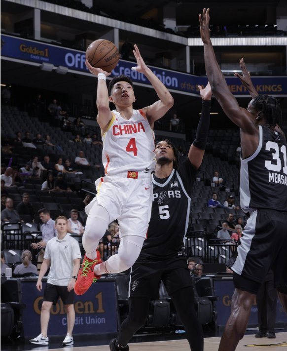 爱游戏官方登录入口-火箭负于马刺,遭遇三连败的简单介绍