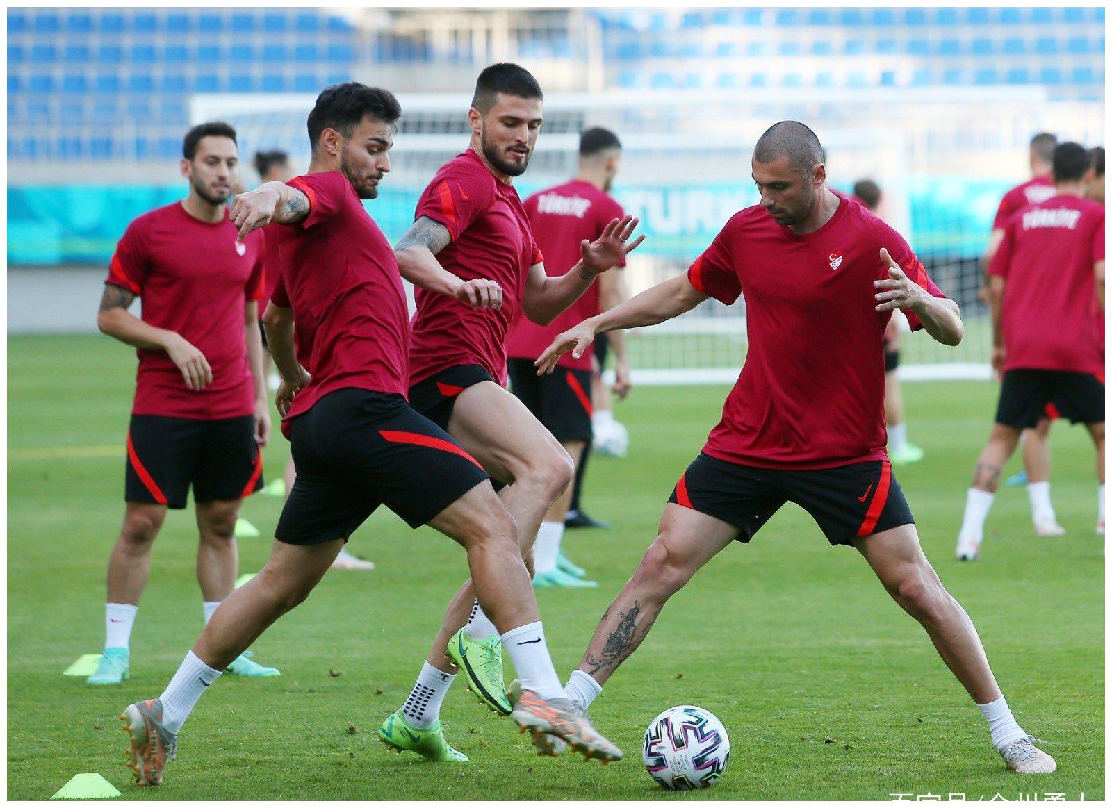 瑞士险胜土耳其,小组第三出线 瑞士险胜土耳其,小组第三出线