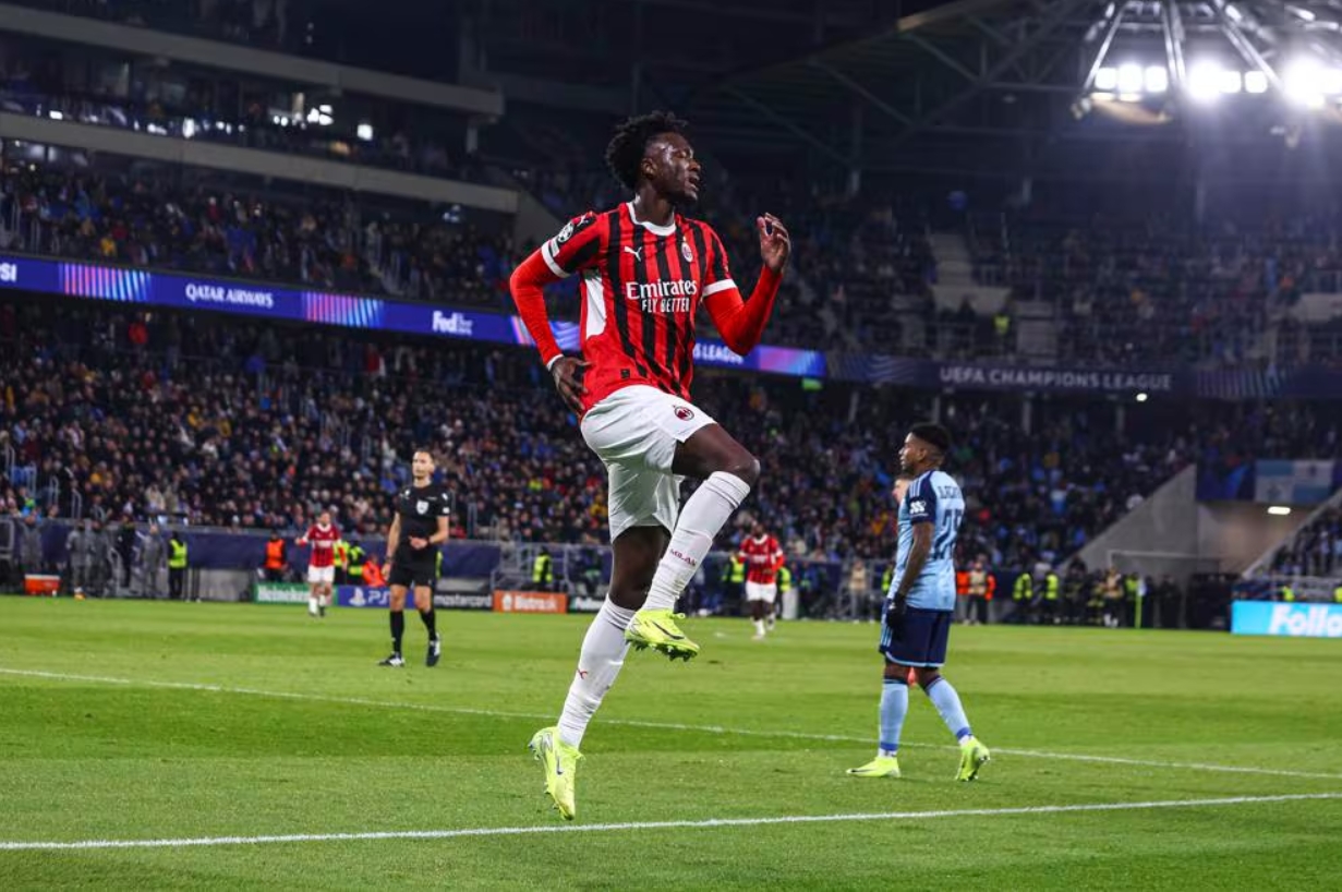 爱游戏下载-AC米兰士气大涨，冲刺联赛前四