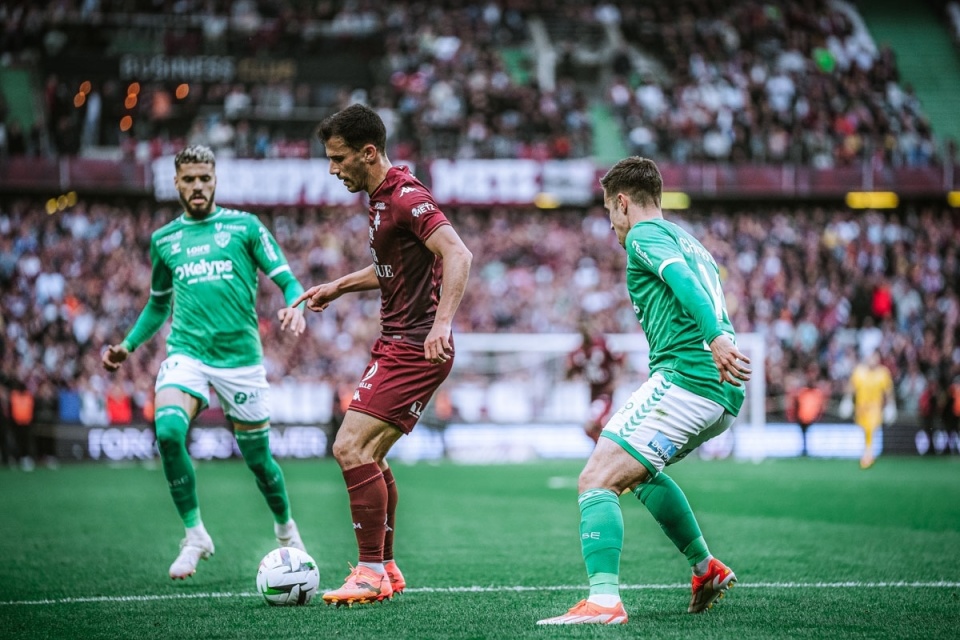 包含圣埃蒂安新援表现抢眼,球队整体实力有望提升的词条 包含圣埃蒂安新援表现抢眼,球队整体实力有望提升的词条